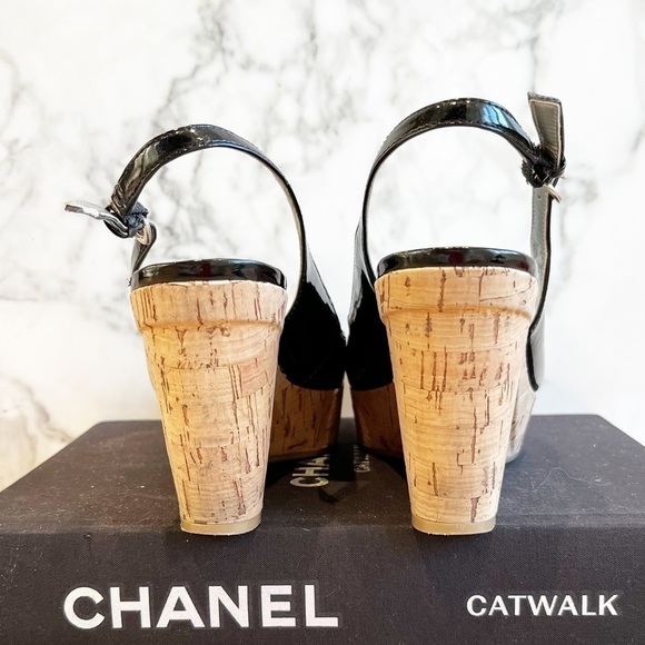 𝅺marc Fisher Black Patent Cork Wedge - Picture 5 of 8